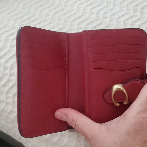 Coach Small Red Leather Wallet with Gold C Emblem - Picture 2 of 6